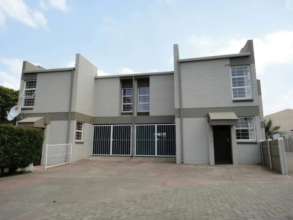 Townhouse to rent in Hutten Heights - 1NW1753109 Townhouse to rent in Hutten Heights - 1NW1753109