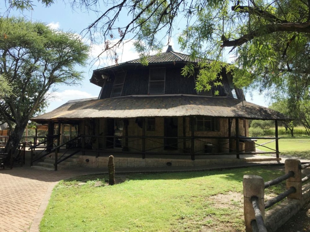 Mixed use farm for sale in Rustenburg - 1RU1214657