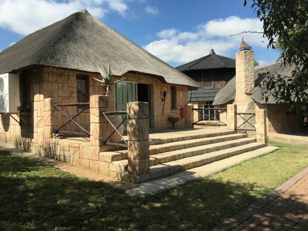 Mixed use farm for sale in Rustenburg - 1RU1214657