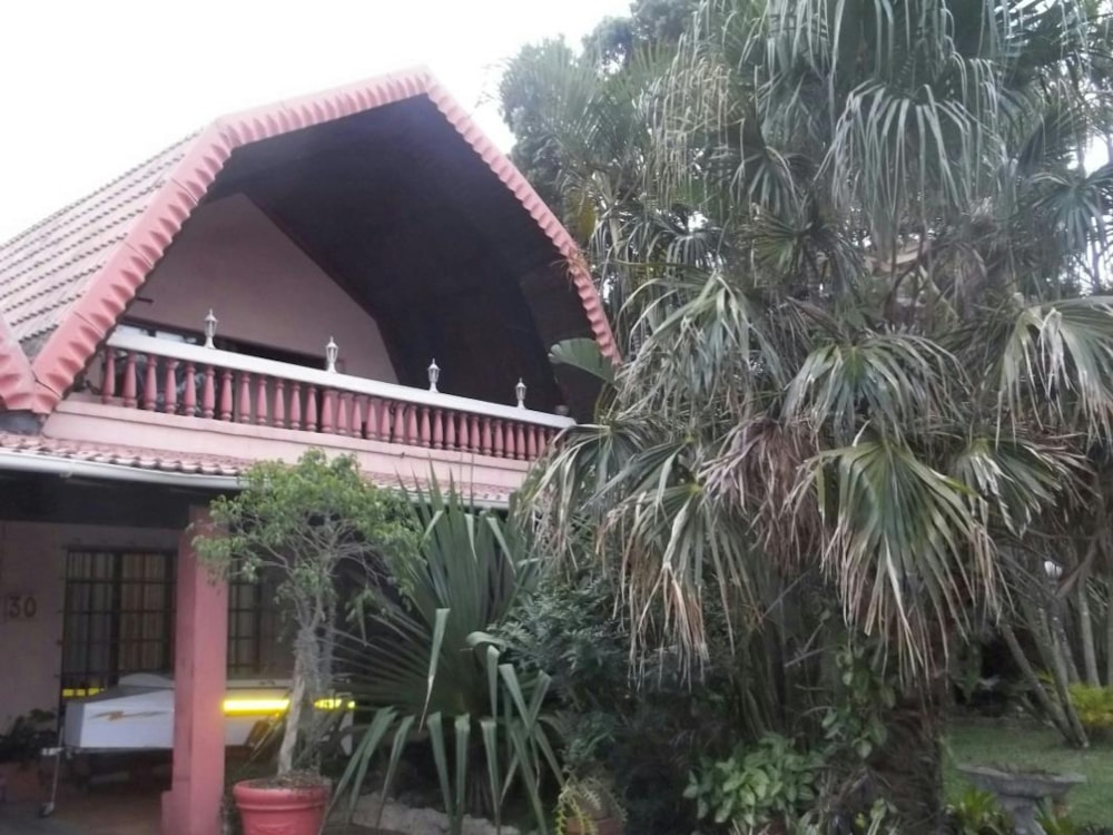 House for sale in Veldenvlei - 1RI1215311