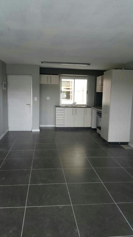 Apartment for sale in Windhoek, Namibia - 3NM1215871