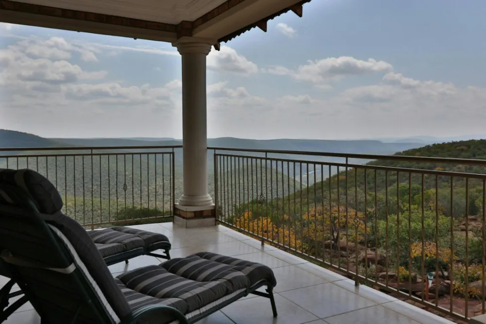 Security estate home for sale in Ellisras (Lephalale) - 1ER1216255