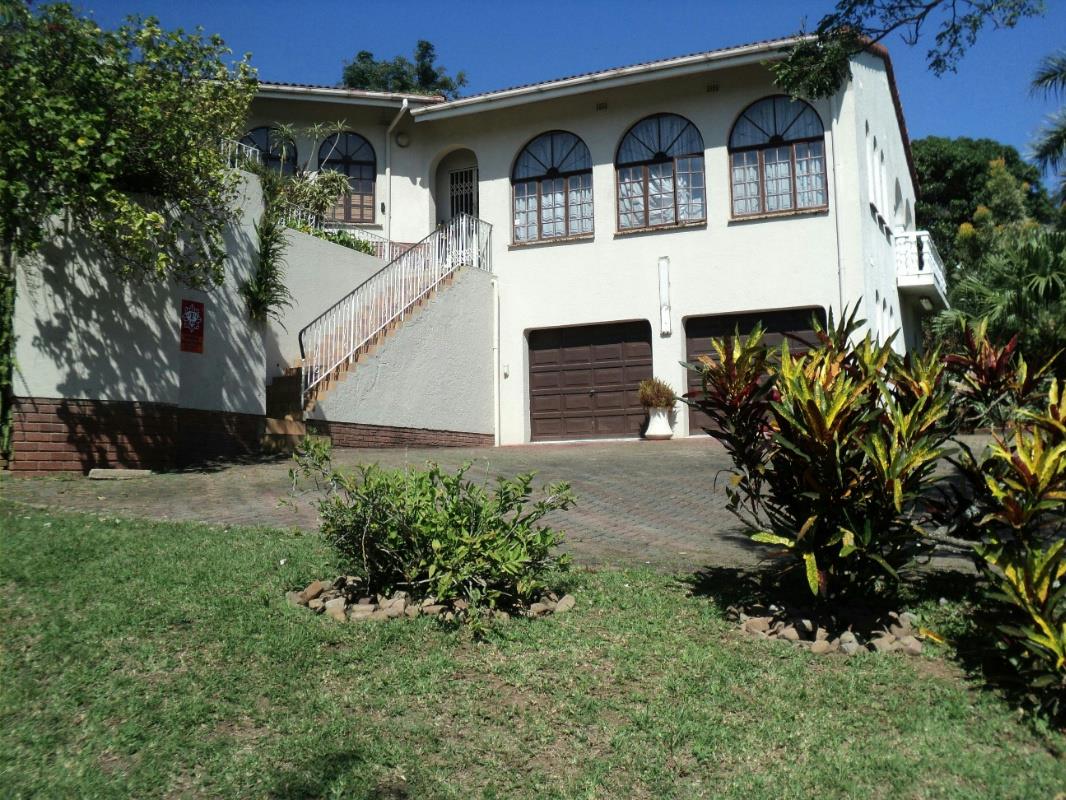 Double-storey house for sale in Port Shepstone, KwaZulu-Natal - 1PX1613808
