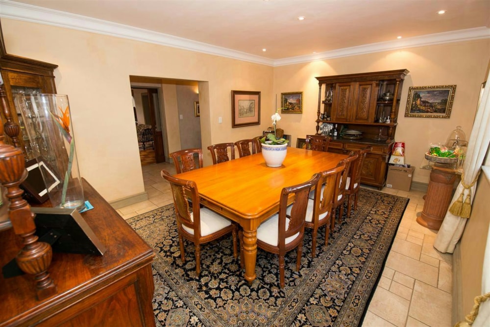 Double-storey house for sale in Waterkloof Ridge - PT1457276 Double-storey house for sale in Waterkloof Ridge - PT1457276