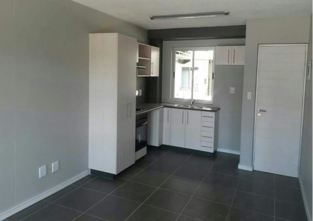 Apartment for sale in Windhoek, Namibia - 3NM1215871