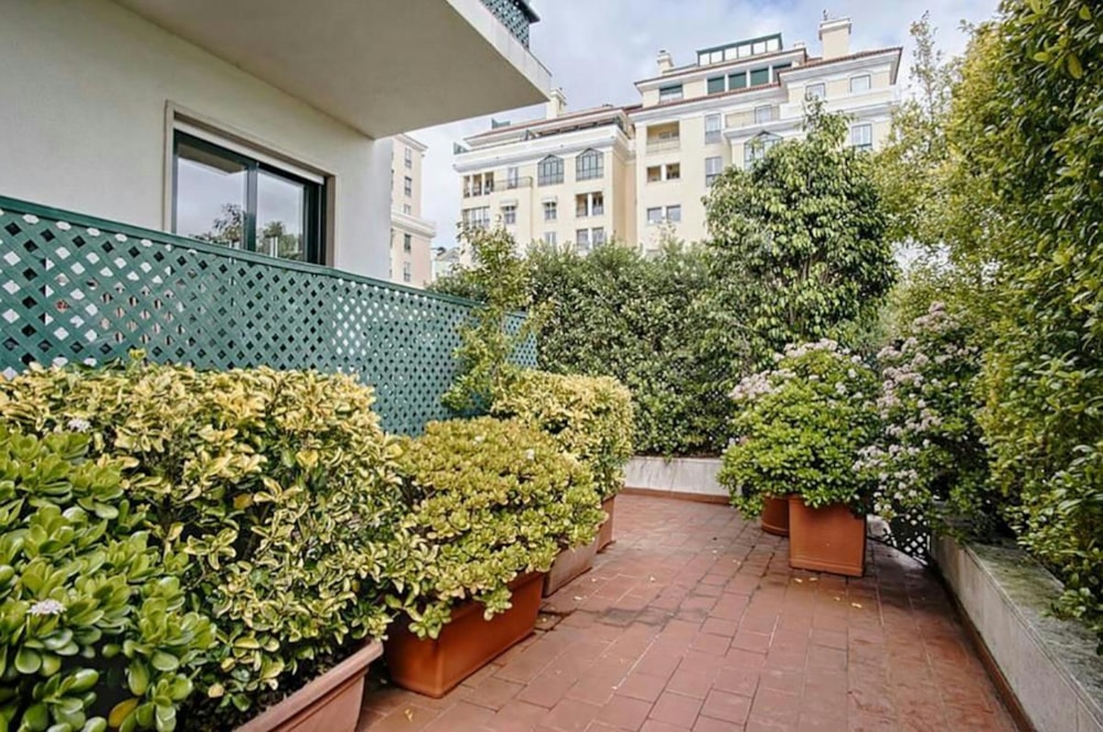 Apartment for sale in Estoril, Portugal - WFI1223374