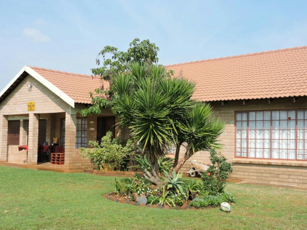 Smallholding for sale in Rustenburg North - 1RU1216470