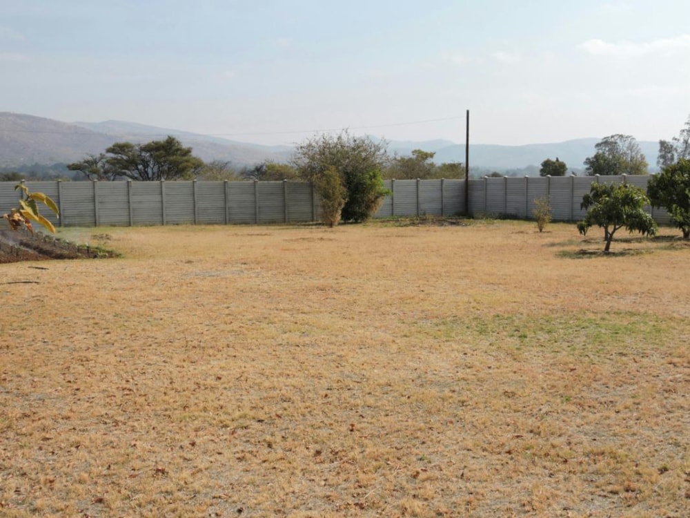 Smallholding for sale in Rustenburg North - 1RU1216470