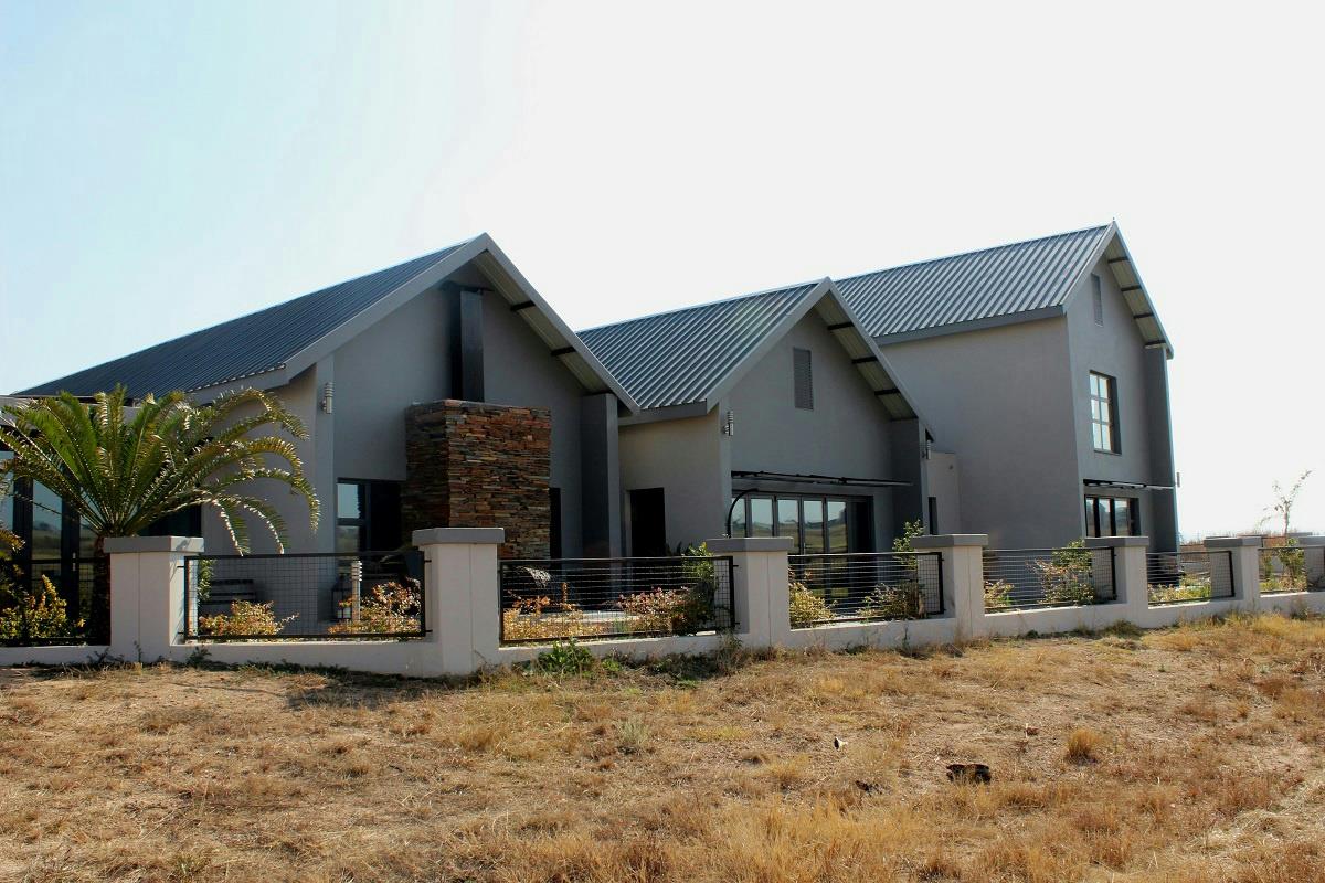 House for sale in Copperleaf - 1CR1227549