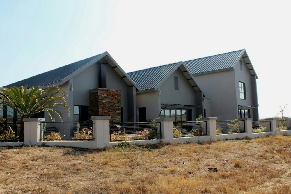 House for sale in Copperleaf - 1CR1227549