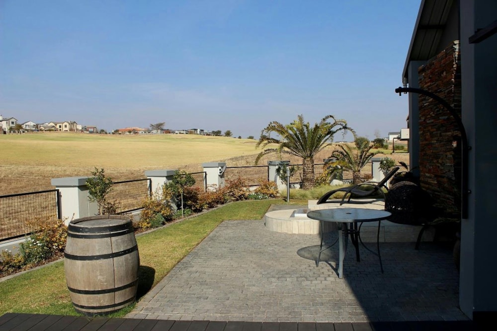 House for sale in Copperleaf - 1CR1227549