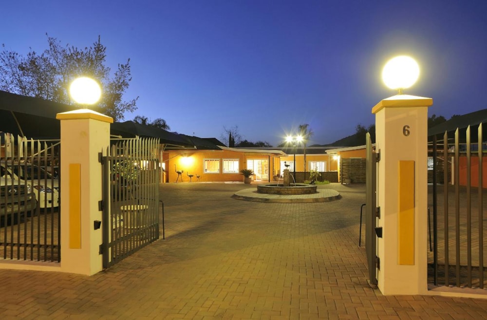 Bed & breakfast for sale in Klein Windhoek, Namibia - 3NM1502027