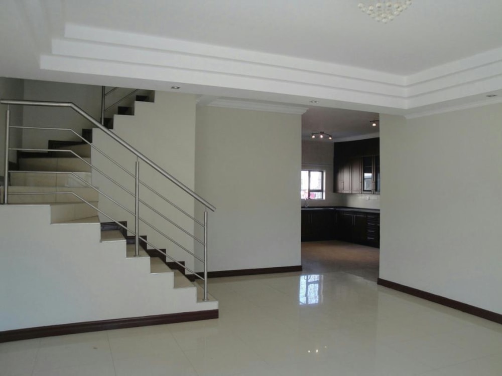 Townhouse to rent in Maru-A-Pula, Botswana - 3BO1718729