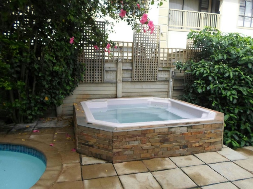 Security complex home for sale in Scottburgh - 1si1239252 Security complex home for sale in Scottburgh - 1si1239252