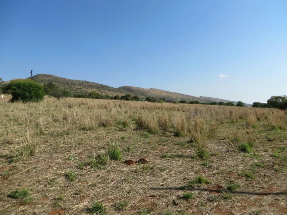 Mixed use farm for sale in Skeerpoort - 1HR1239955