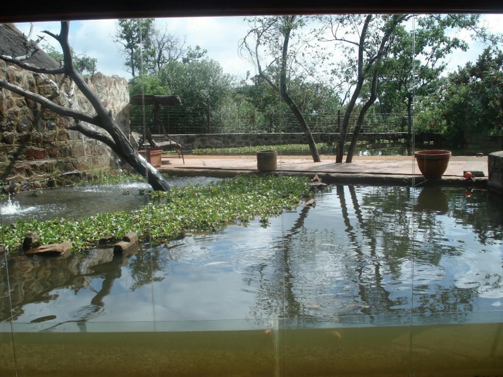 House for sale in Koster - 1RU1140880