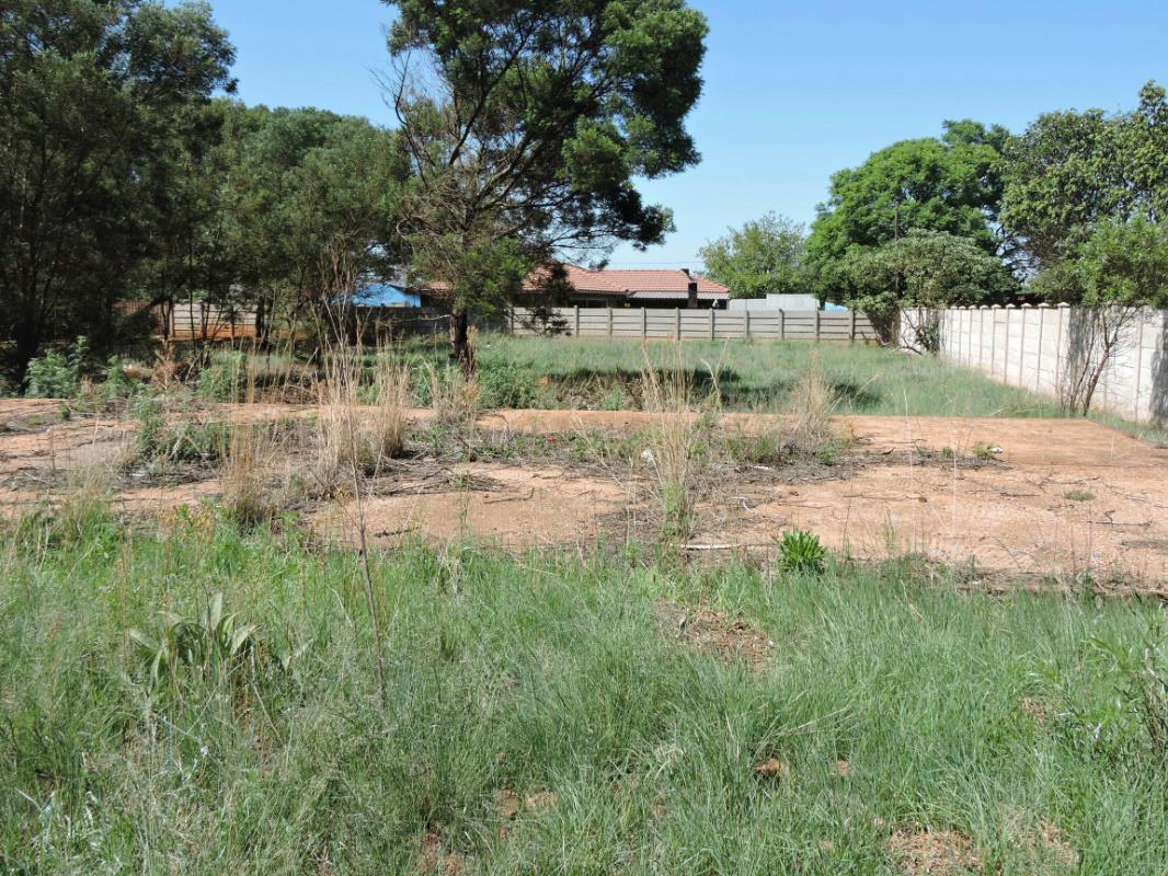 Residential vacant land for sale in Koster - 1RU1017713