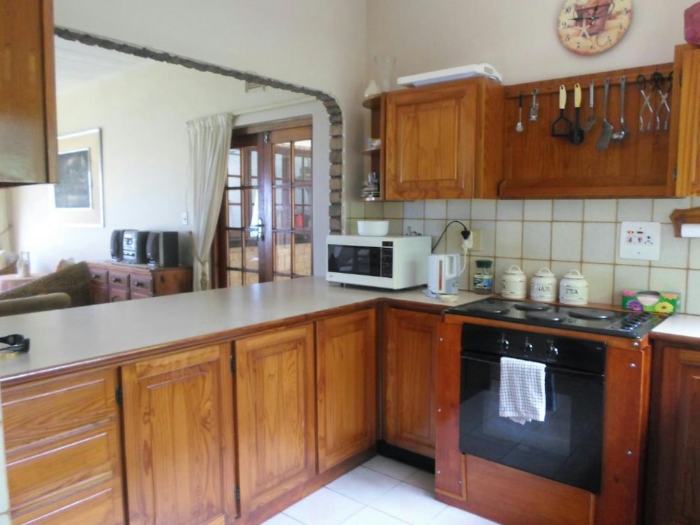 Double-storey apartment for sale in Scottburgh - 1si1255424