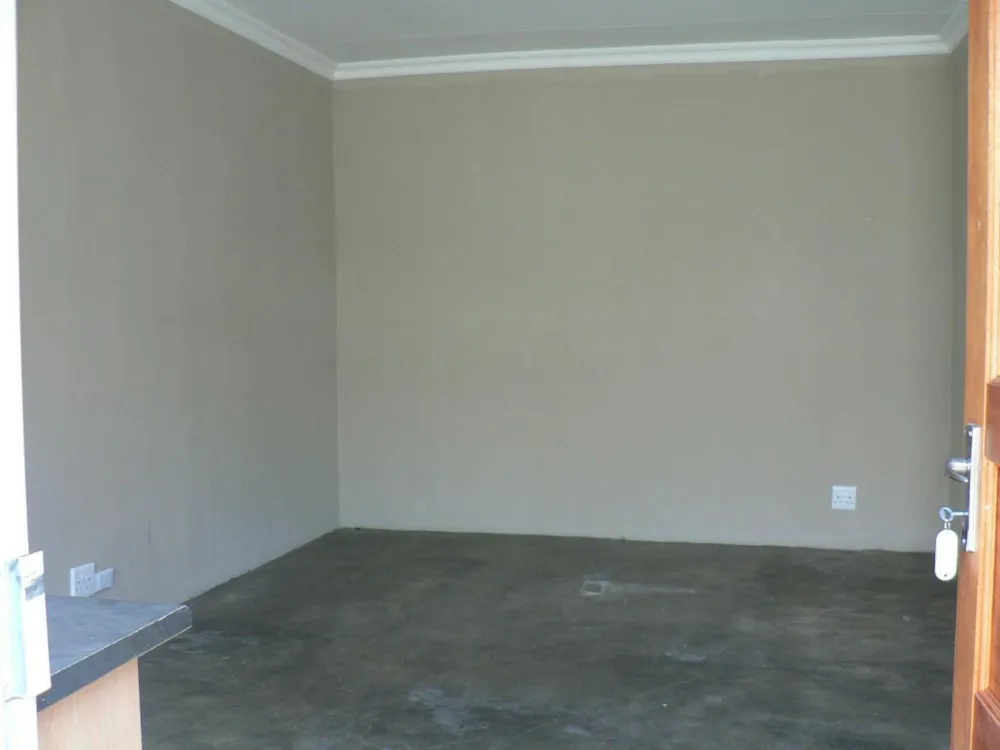 Bachelor apartment to rent in Oos Einde, Rustenburg - 1RU1367645