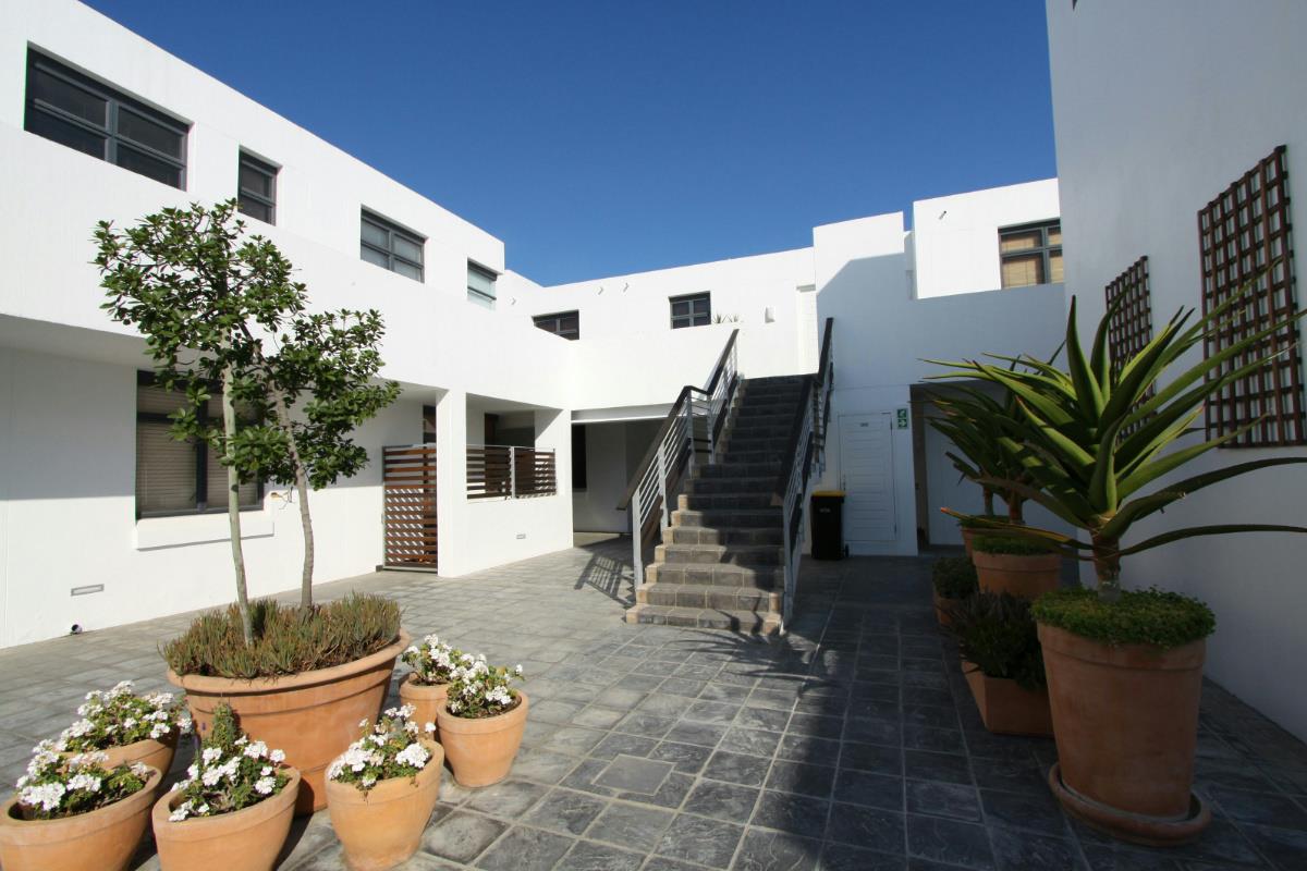 Apartment to rent in Big Bay - 1TV1725822