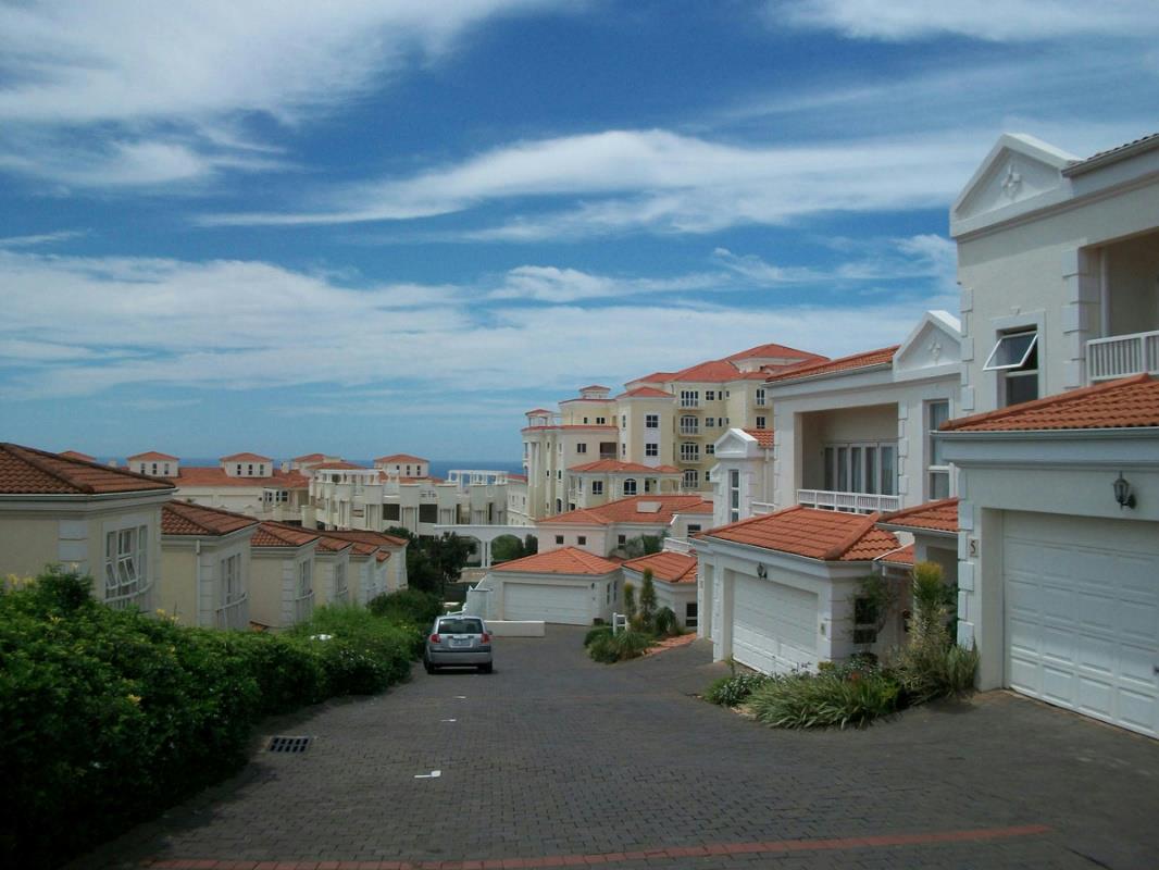 Townhouse to rent in La Lucia - 1ND1745480