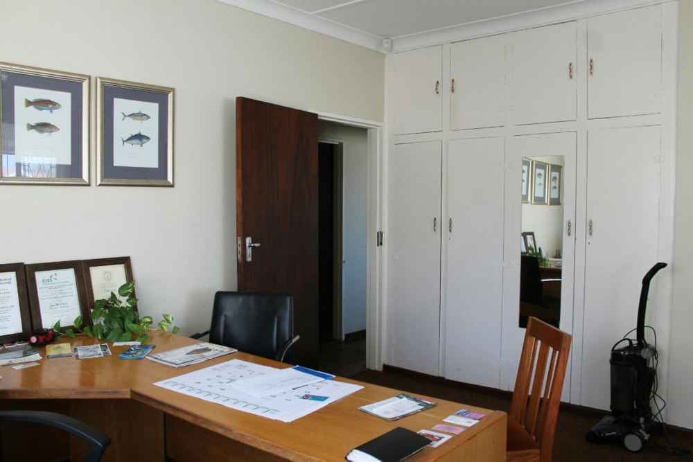 Commercial office for sale in East Bank - 1PF1264150