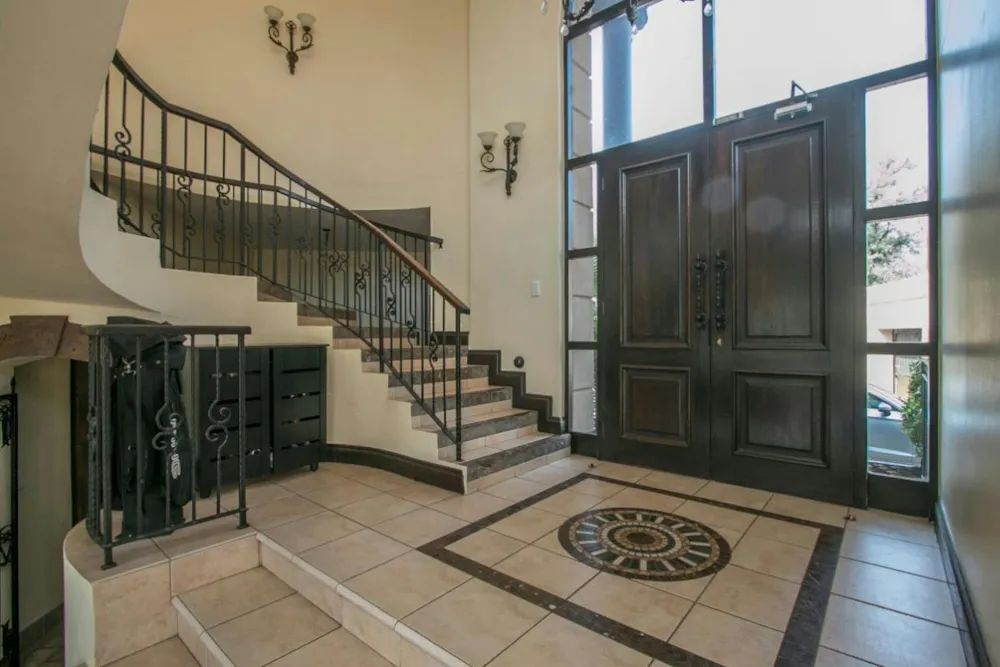 Double-storey house let in Dainfern Golf Estate - FYL1723988 Double-storey house let in Dainfern Golf Estate - FYL1723988