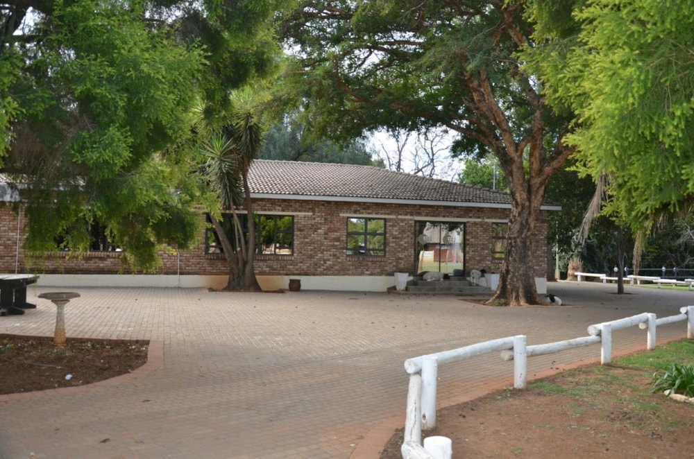 Smallholding for sale in Rustenburg - 1RU1267683