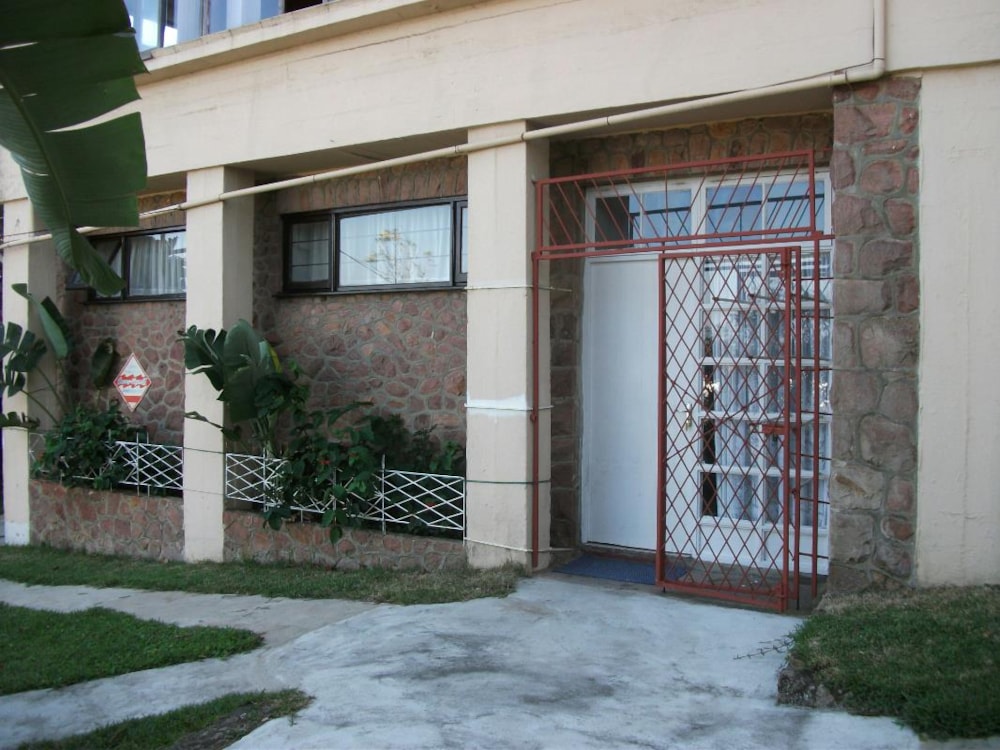 Double-storey house for sale in Ramsgate - 1PD1295353