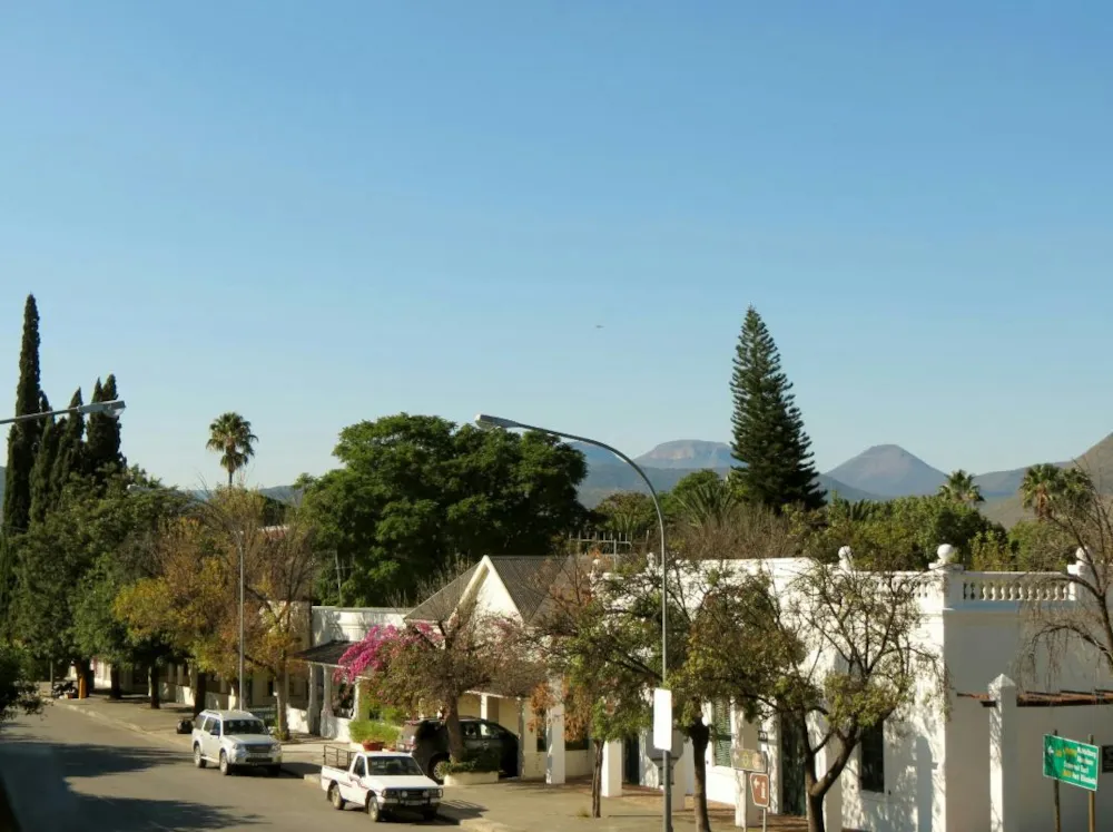 Penthouse apartment to rent in Graaff-Reinet - 1KK1273294 Penthouse apartment to rent in Graaff-Reinet - 1KK1273294