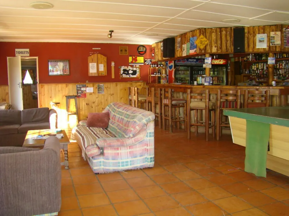 Commercial business for sale in Bulwer, KwaZulu-Natal - 1UB1275224