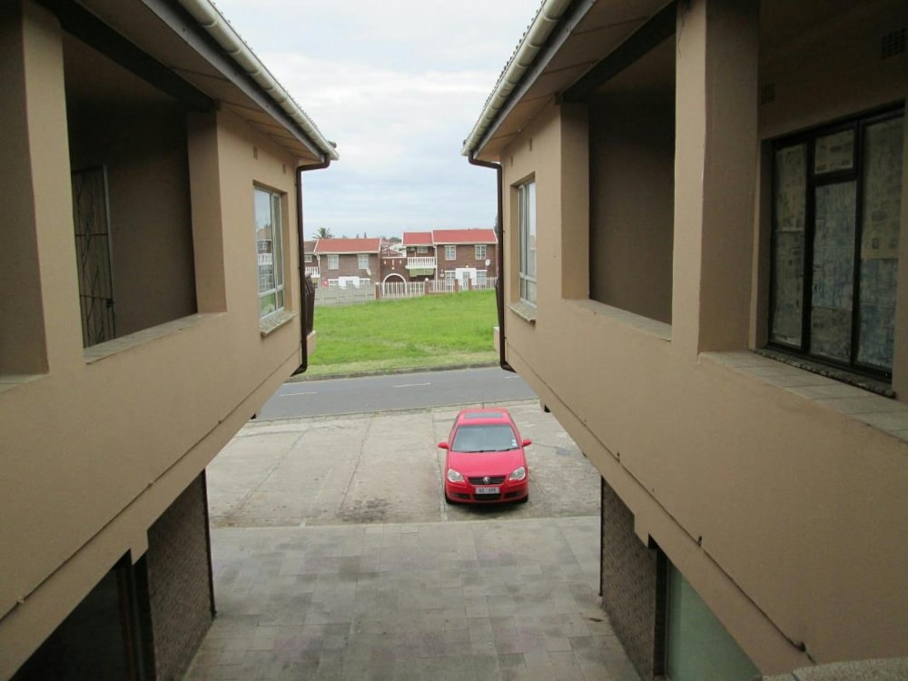 Security complex home to rent in Park Rynie - 1si1702742 Security complex home to rent in Park Rynie - 1si1702742