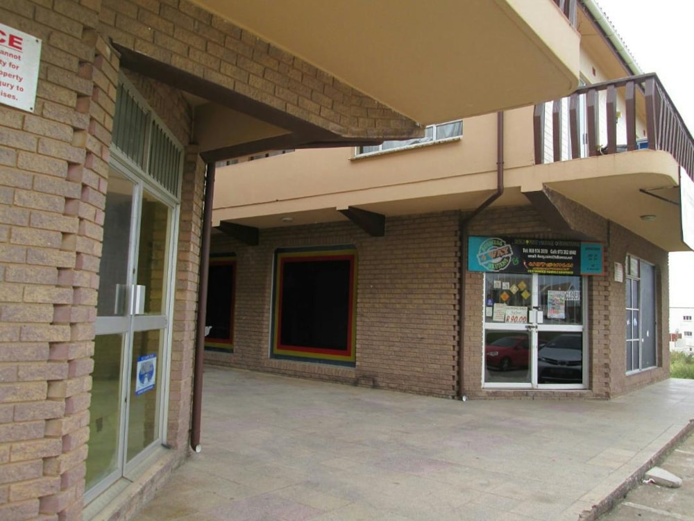 Security complex home to rent in Park Rynie - 1si1702742 Security complex home to rent in Park Rynie - 1si1702742