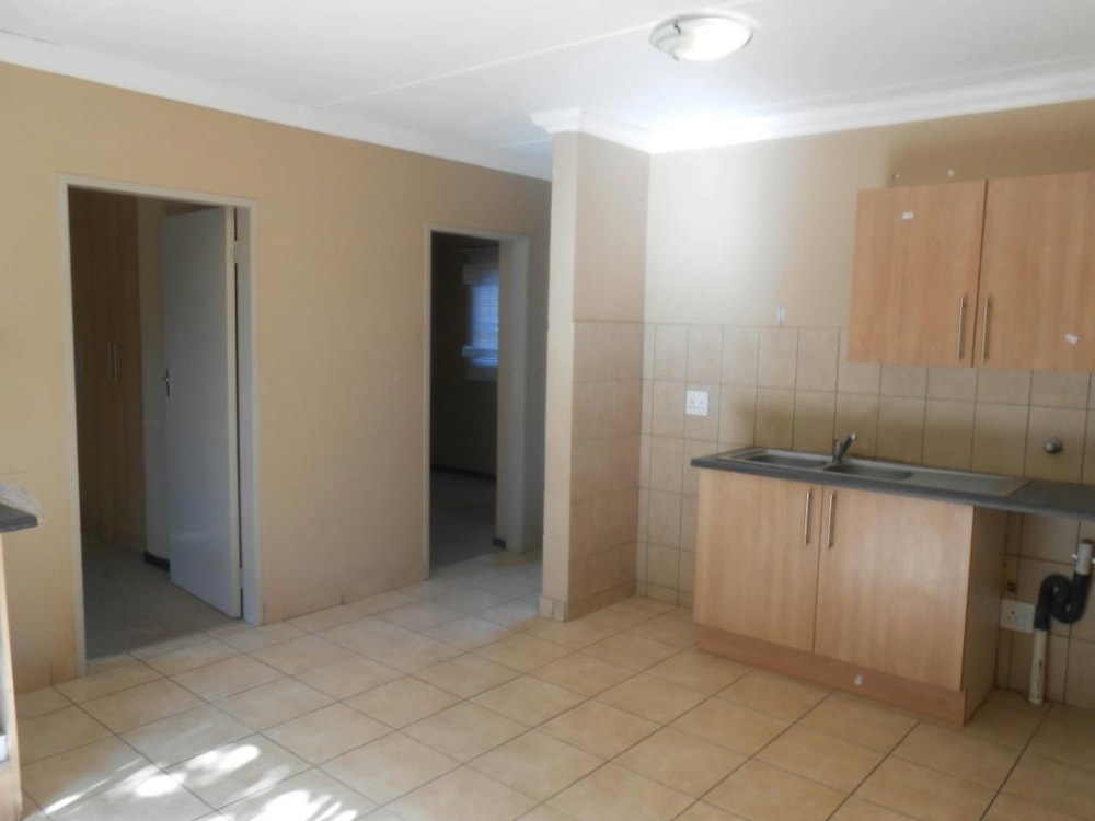 Security complex home for sale in Rustenburg - 1RU1278057 Security complex home for sale in Rustenburg - 1RU1278057