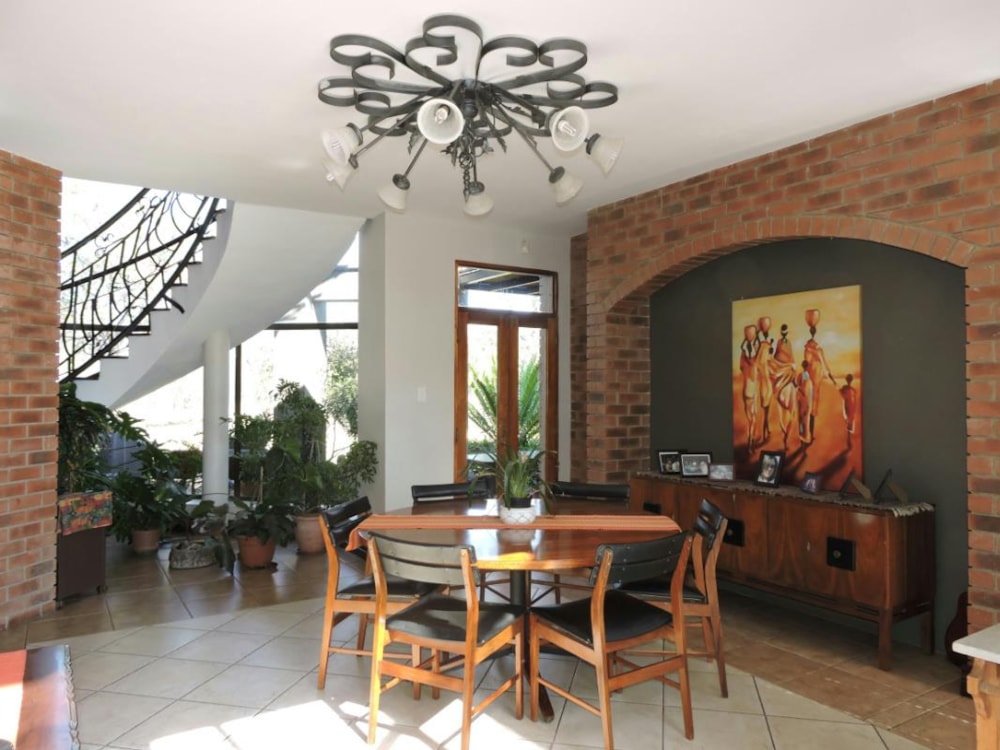 Security estate home for sale in Buffelspoort - 1RU1280102