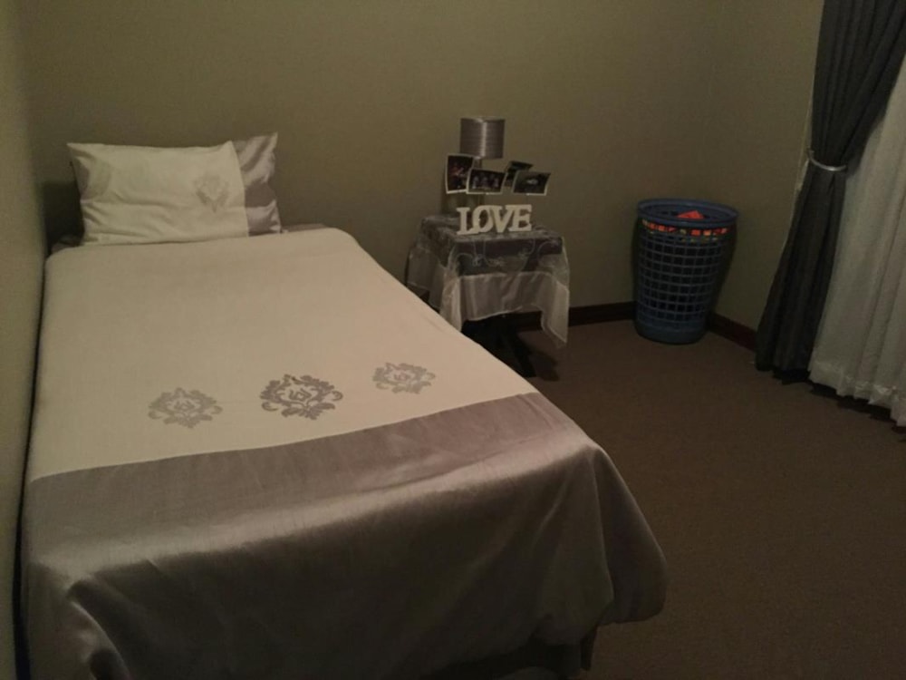 Double-storey house for sale in Waterval East - 1RU1281818