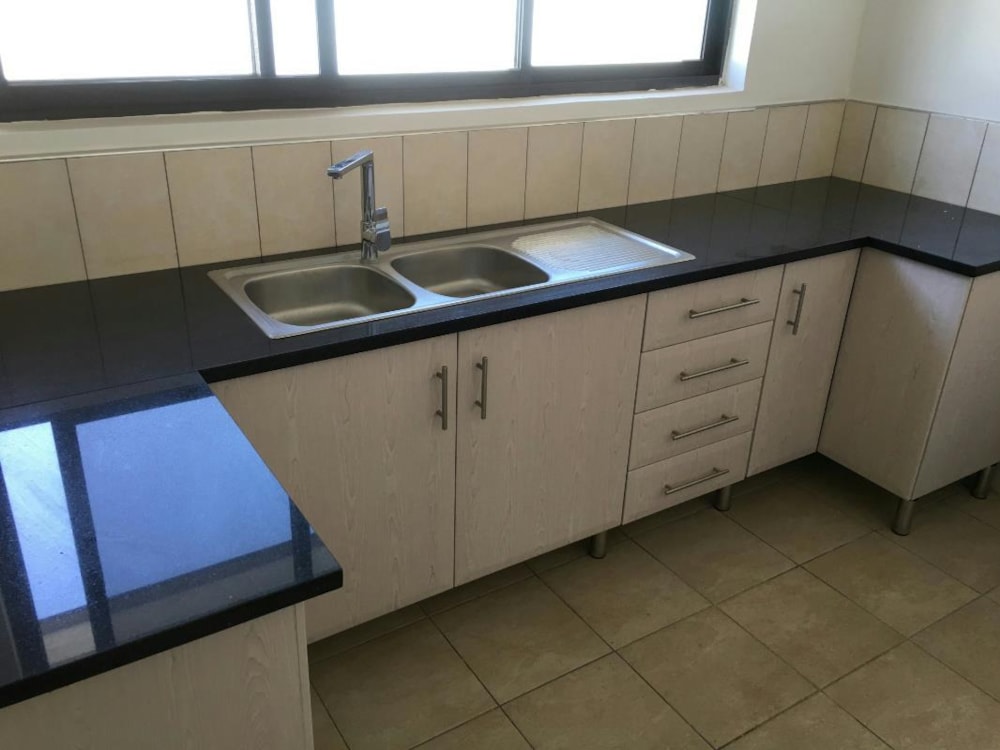 Security complex home to rent in Roma, Zambia - 3ZA1328796