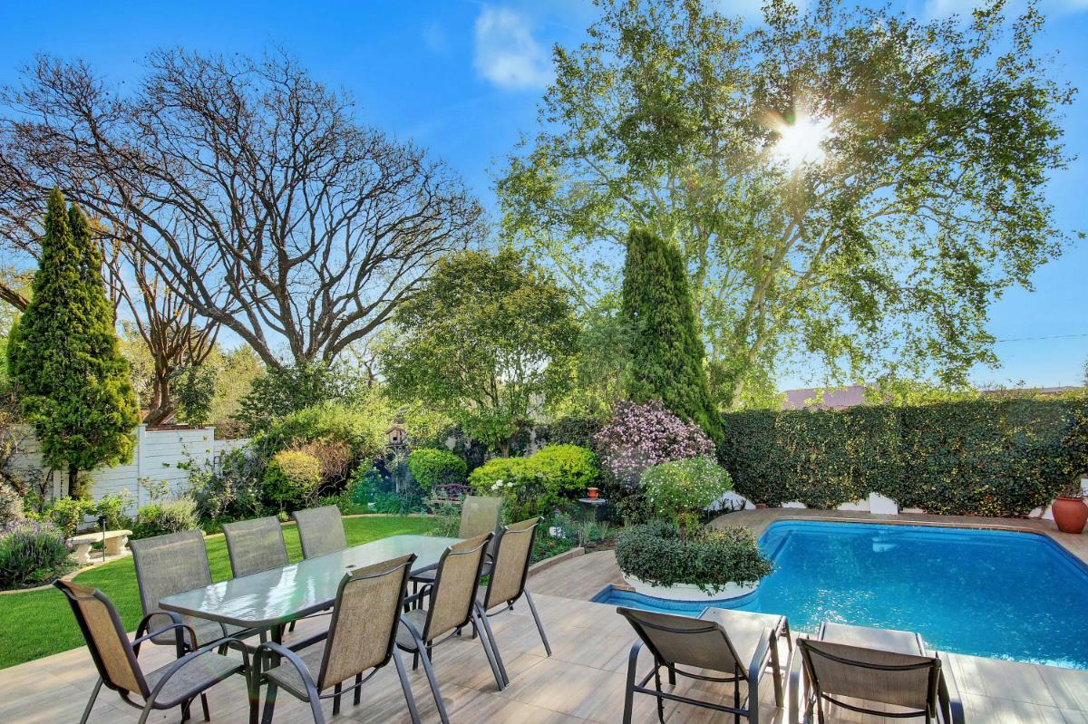 House let in Parkwood, Johannesburg - JBL1703109