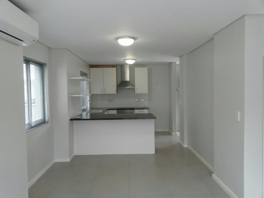 Townhouse let in Paarl - TKL1700107 Townhouse let in Paarl - TKL1700107