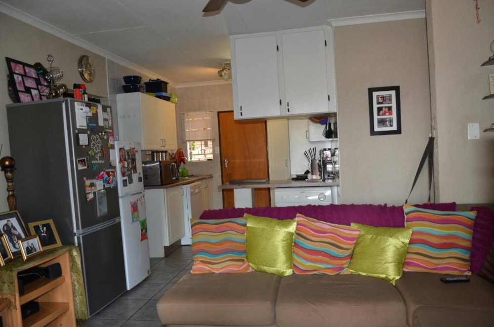 Security complex home for sale in Safari Gardens - 1RU1290573 Security complex home for sale in Safari Gardens - 1RU1290573