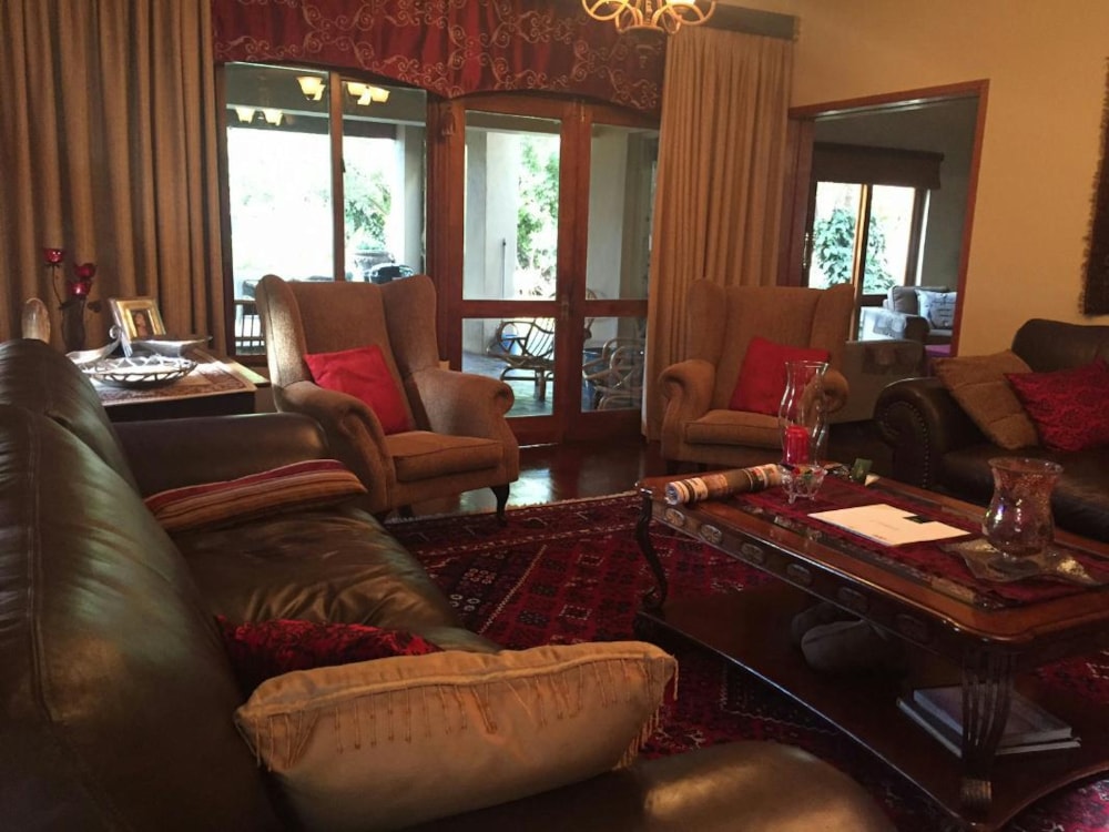 House for sale in Brooklyn, Pretoria East - PT1294670 House for sale in Brooklyn, Pretoria East - PT1294670