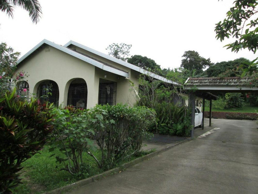 House for sale in Umzinto - 1si1295762 House for sale in Umzinto - 1si1295762