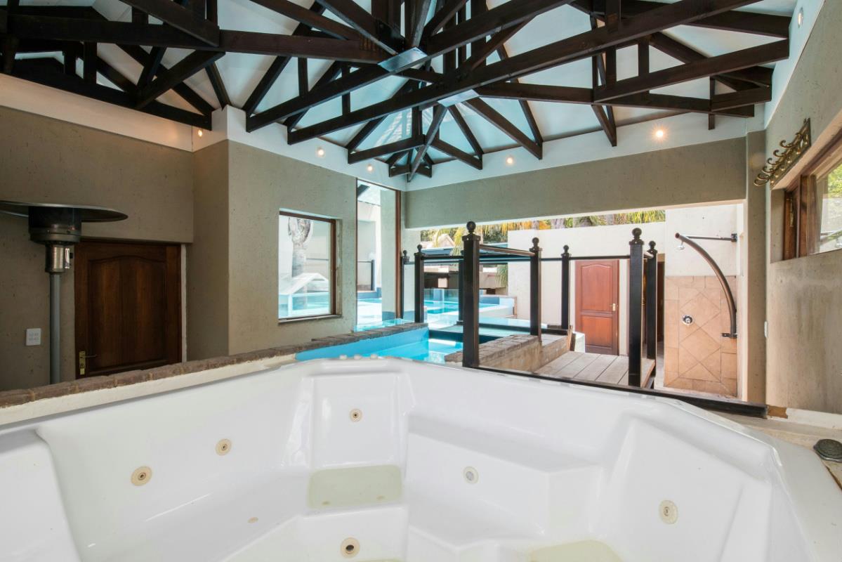 House for sale in Waterkloof Ridge - View 4