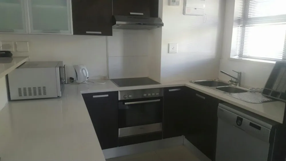 Apartment let in Claremont, Cape Town - RBL1717532 Apartment let in Claremont, Cape Town - RBL1717532