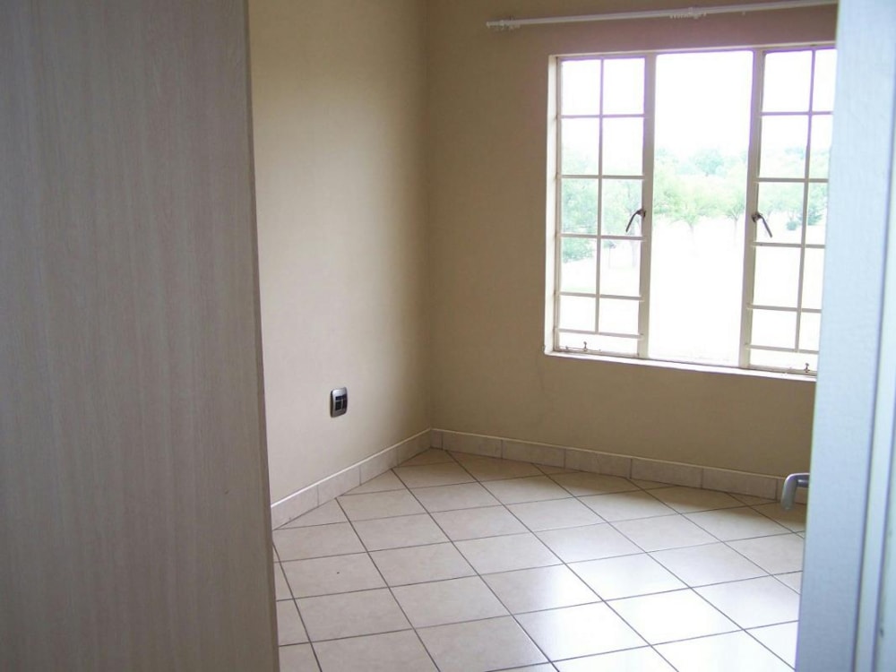 Security complex home to rent in Middelburg South (Mpumalanga South)  - 1MD1726589