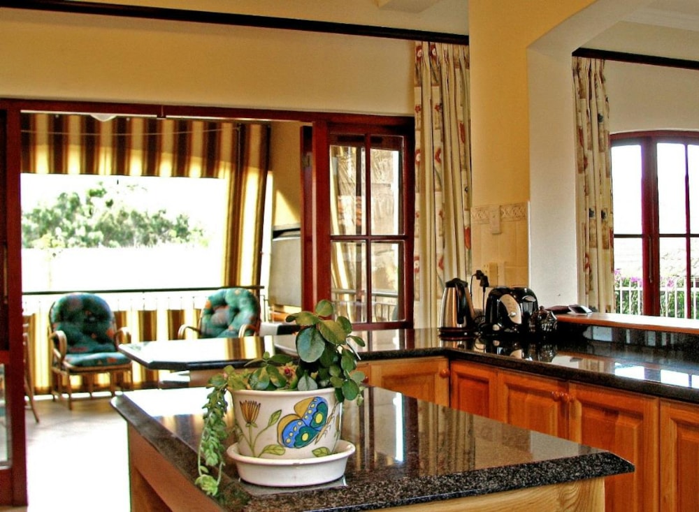 Security complex home let in Montrose - 1PM1679024 Security complex home let in Montrose - 1PM1679024