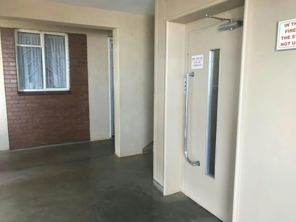 Bachelor apartment to rent in Westdene, Bloemfontein - 1BX1715417 Bachelor apartment to rent in Westdene, Bloemfontein - 1BX1715417