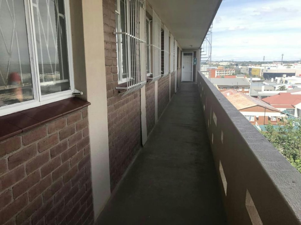 Bachelor apartment to rent in Westdene, Bloemfontein - 1BX1715417 Bachelor apartment to rent in Westdene, Bloemfontein - 1BX1715417