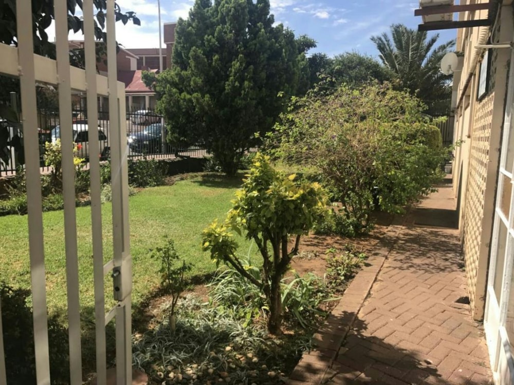 Bachelor apartment to rent in Westdene, Bloemfontein - 1BX1715417 Bachelor apartment to rent in Westdene, Bloemfontein - 1BX1715417