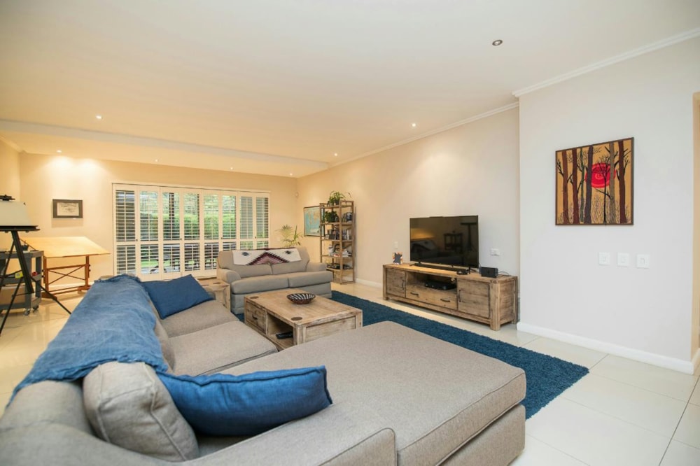 Garden apartment for sale in Brooklyn, Pretoria East - PT1562165 Garden apartment for sale in Brooklyn, Pretoria East - PT1562165